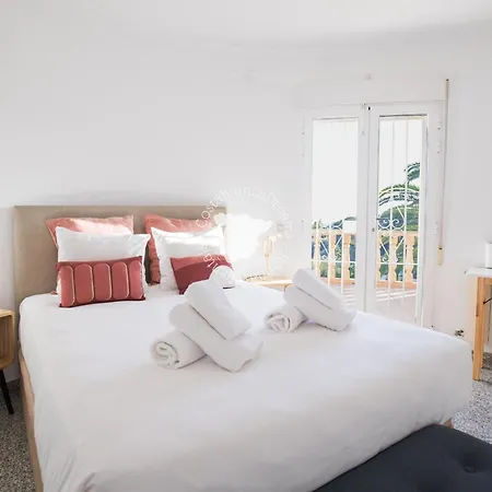 Clementine Villa
